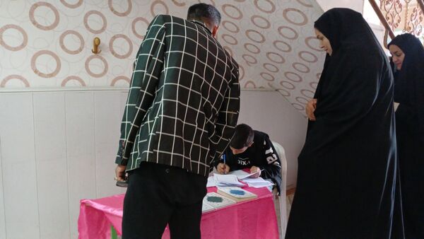 حضور مسئولان آموزشی در بن برای گفت‌وگو دربارهٔ مسائل مدارس با اولیا