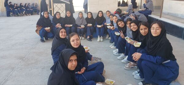 برپایی موکب دانش‌آموزی به‌مناسبت شهادت حضرت فاطمه(س)