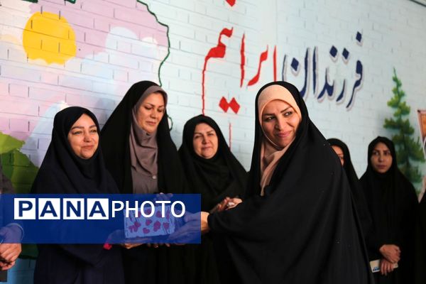 جشنواره مادر و دختری در دبستان زینبیه تبریز