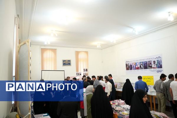 افتتاحیه نمایشگاه «سیمای حضور، جمعه نصر»