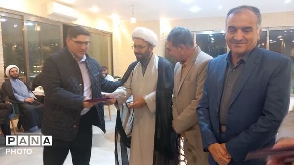 معلم، ستون جامعه؛ جشنی برای تقدیر از سال‌ها خدمت و ایثار