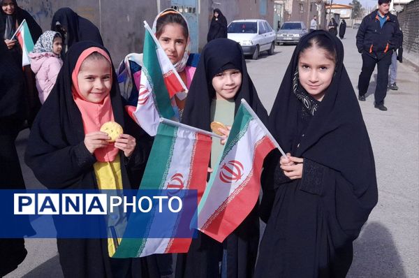 راهپیمایی مردم جعفرآباد قم در جشن سالگرد پیروزی انقلاب