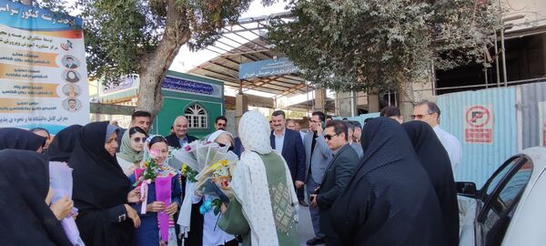استقبال از دانش آموز شیروانی دارنده مدال برنز جهانی المپیاد علوم زمین
