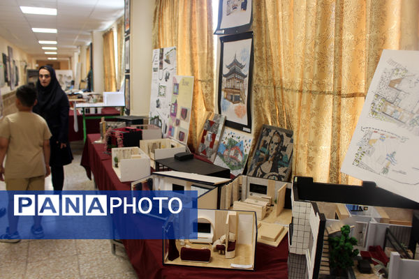 برپایی نمایشگاه هفته مشاغل در هنرستان شهید مهدی هندویان قم