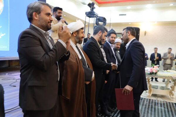 تجلیل از معلمان نمونه و سرآمد شهرستان اسلامشهر