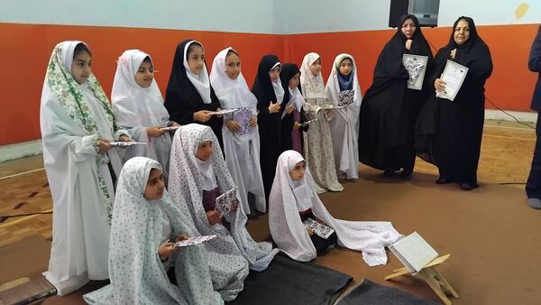جشن چلچراغ آیه‌ها در سالن ورزشی ۲۲ بهمن اهر