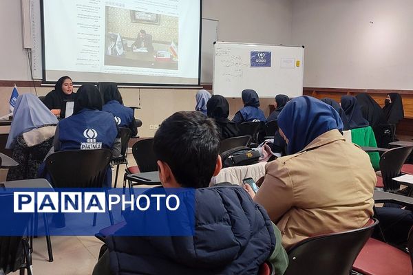 جلسه توانمند سازی دانش آموزان خبرنگاران پانا شهرستان قدس