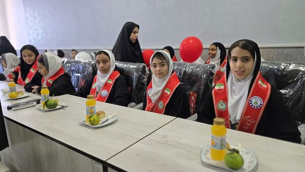 تبریک پیشتازان کوچک به مدافعان بزرگ امنیت در هفته نیروی انتظامی
