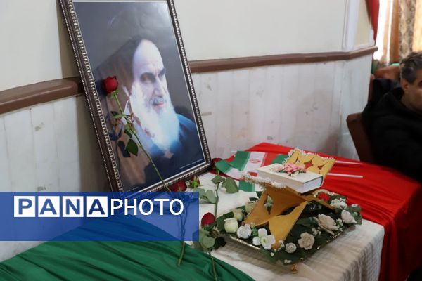 زنگ انقلاب در مدرسه خدیجه کبری ناحیه یک تبریز با حضور استاندار 