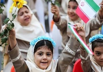 بازگشایی مدارس؛ شور و هیجان دانش‌آموزان ایران در آغاز سال تحصیلی ۱۴۰۴-۱۴۰۵