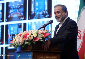 نظام تعلیم و تربیت می‌تواند عامل قدرت کشور باشد/ فعالیت 76 مدرسه ایرانی در 38 کشور جهان