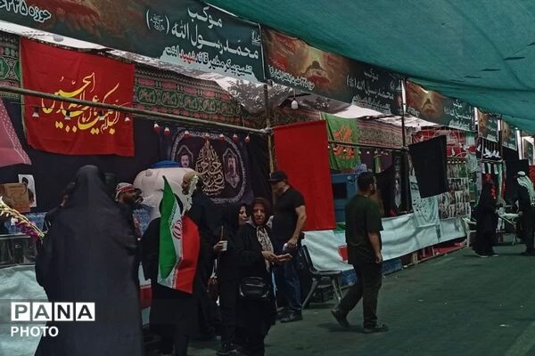 همدلی و وحدت مردم پشت صحنه حضور میلیونی در تشییع رهبر شهید 