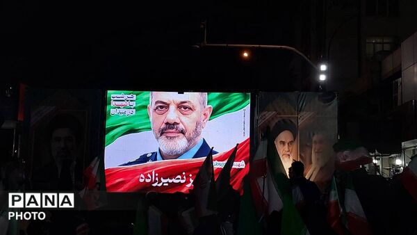 هفتاد شب متوالی حضور پرشور مردم در میدان جمهوری