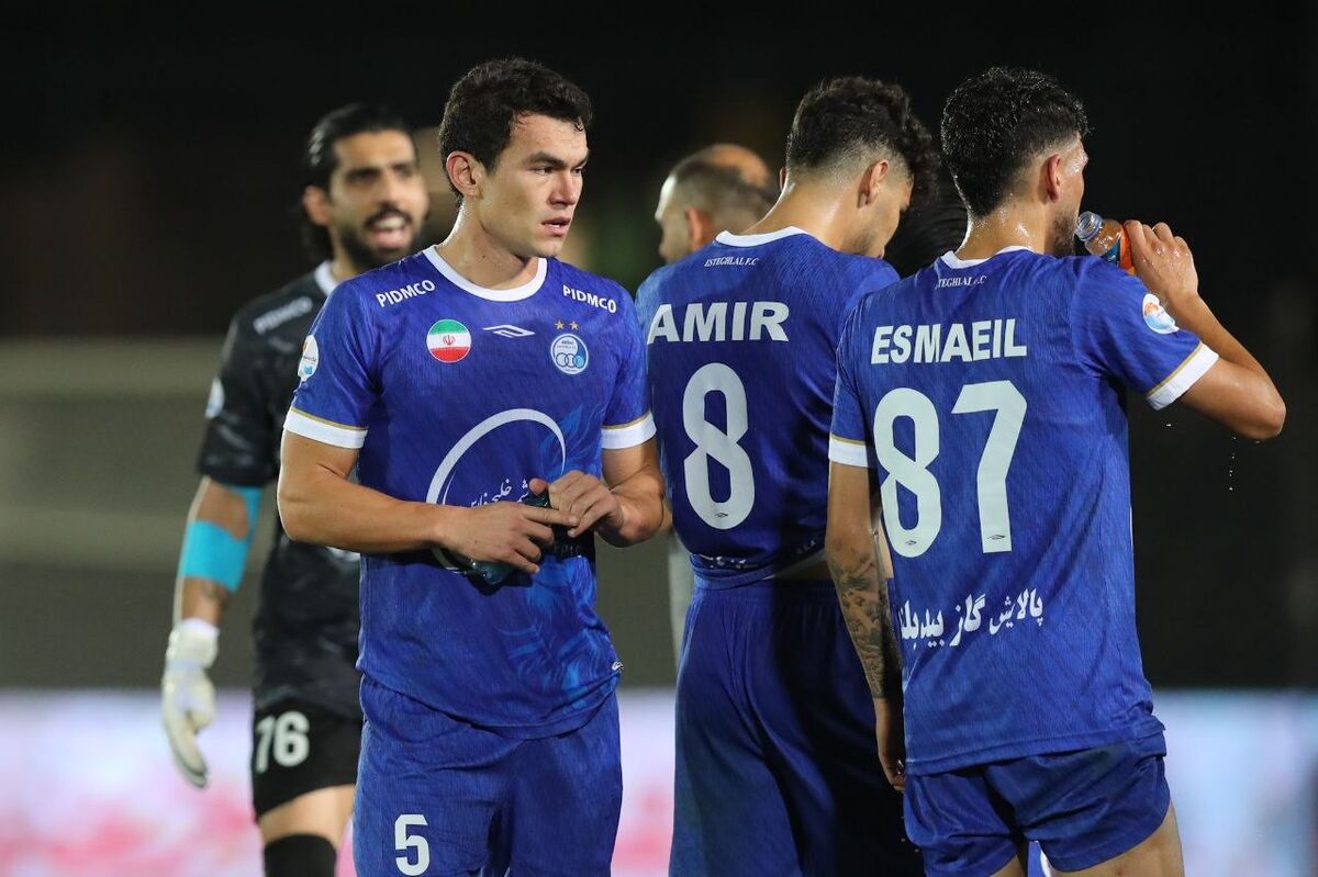 استقلال بازی سختی مقابل نساجی دارد/خشاب استقلال با وجود بسته بودن پنجره نقل و انتقالات خالی نیست