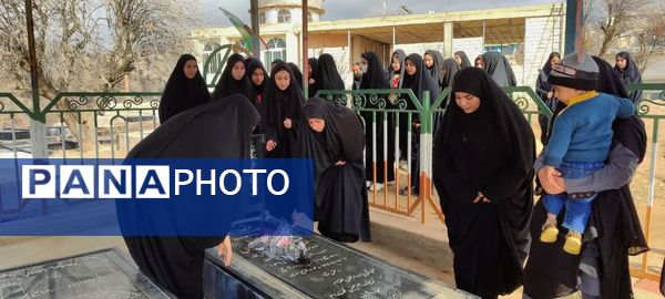 غبار‌روبی مزار شهدا در آستان مقدس امام زاده جعفر (ع) منطقه میانکوه 