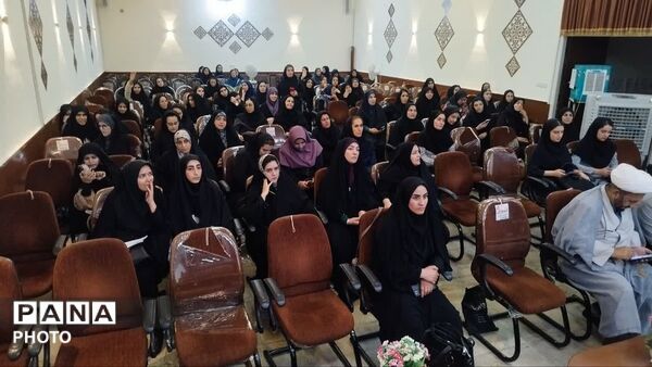 دوره توانمند سازی مربیان پیش‌ دبستانی در بروجرد