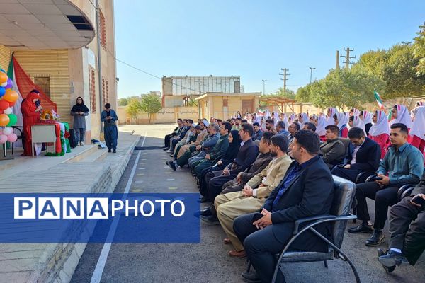 مراسم بازگشایی مدارس و گرامیداشت هفته دفاع مقدس در ثلاث باباجانی 