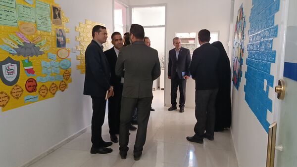 بازدید مسئولین استانی  از دبیرستان فرزانگان