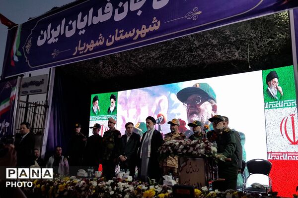«جانفدایان ایران»؛ شکوه همدلی ۱۱۰ هزار نفر در یک قاب