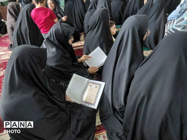 مراسم پرشور چهلمین روز شهادت دانش آموزان مدرسه  شجره طیبه شهر میناب در کلات 