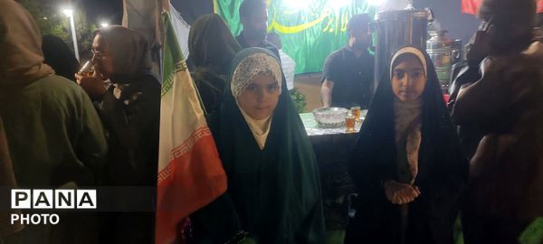 برپایی موکب رهبری و بازسازی نقشه تنگه هرمز در پارک آزادشهر یزد