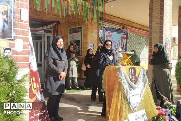 آیین بازگشایی مدرسه در دبیرستان شاهد کوثر شهرستان رباط‌کریم