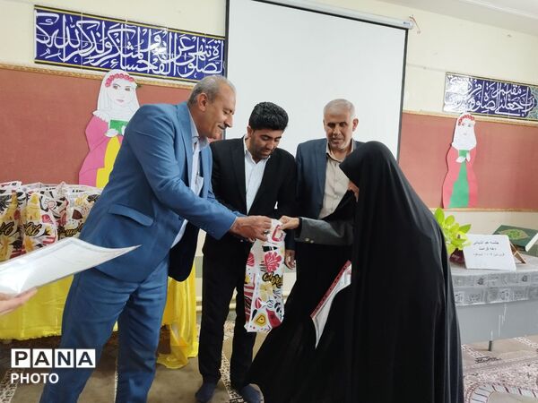عوامل امور تربیتی آموزش‌وپرورش شیب‌کوه مورد تجلیل قرار گرفتند