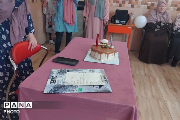 جشن شکوفه‌ها در مجتمع آموزشی مهر فاطمی پردیس