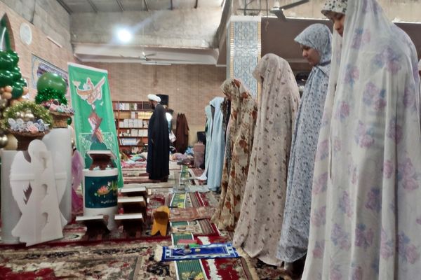 فشافویه میزبان خلوت عاشقانه دانش آموزان در نخستین روز اعتکاف همزمان با ولادت حضرت علی (ع)