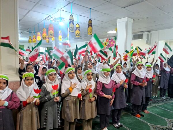 مراسم سالروز شهادت شهید قاسم سلیمانی در مدارس پردیس