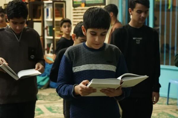 اعتکاف دانش‌آموزی در قائمشهر
