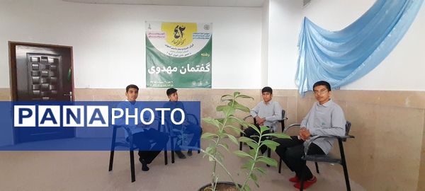 رقابت دانش‌آموزان شهرستان خلیل‌آباد در چهل‌ودومین دوره مسابقات قرآن عترت و نماز 