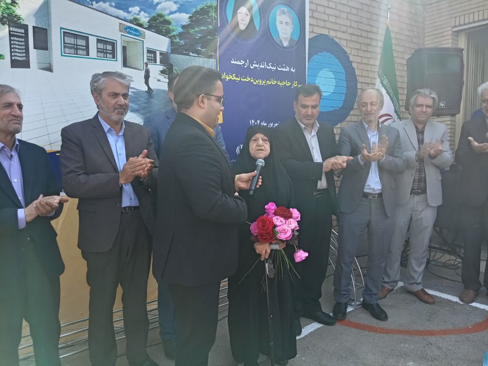 آیین کلنگ‌زنی مدرسه زنده‌یاد حاج محمد آجیلی در کاشان