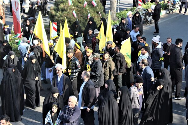 جلوه‌های حضور نوجوانان در راهپیمایی 22 دی مردم قم