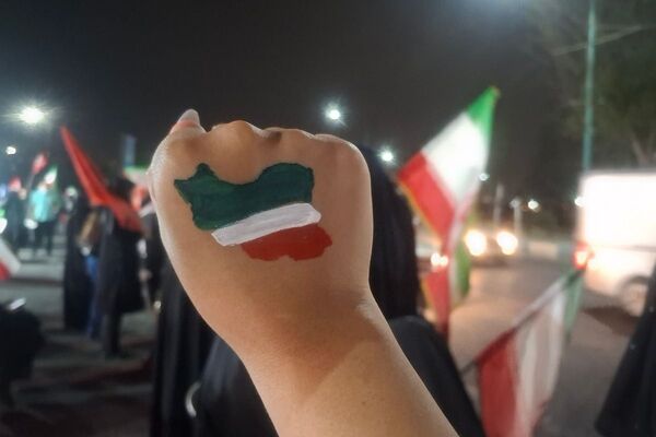 اجتماع مردمی در میدان شهدای گمنام فاز چهار اندیشه