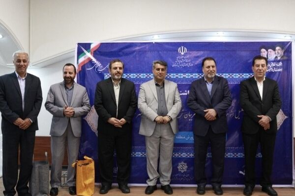 تجلیل از معاونین پرورشی و مربیان تربیتی منطقه ۱۴ تهران