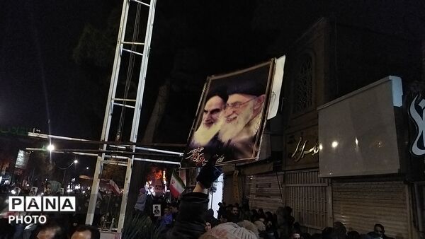 قاب هایی از حضورـ۳