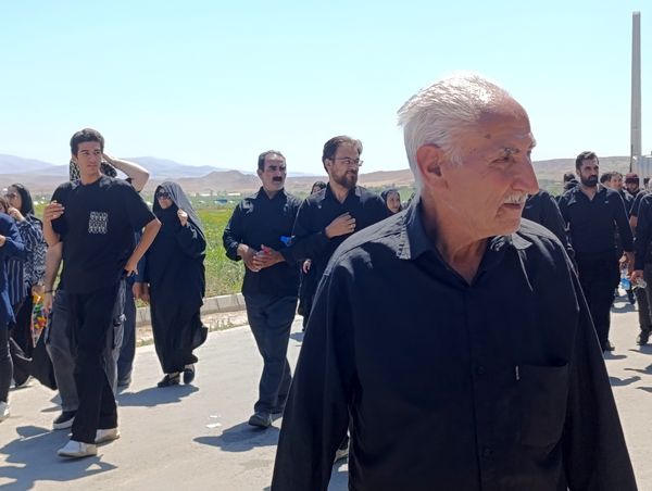 عاشورای حسینی در آشخانه و ۷۲ دیگ غذای نذری