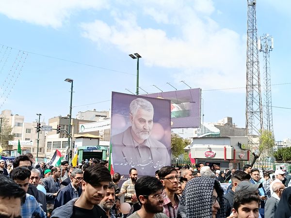 راهپیمایی باشکوه روز جهانی قدس در جوار بارگاه رضوی