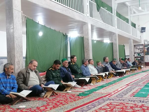 محفل انس با قرآن کریم در مسجد جامع شهر بار نیشابور 