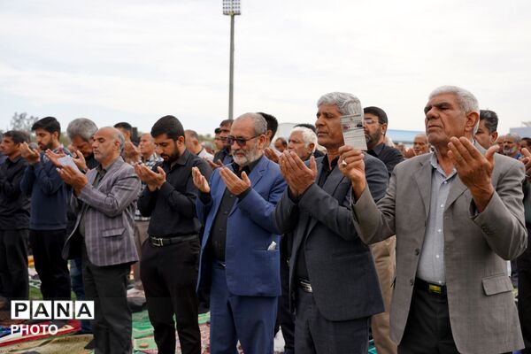برپایی نماز عید سعید فطر در بم