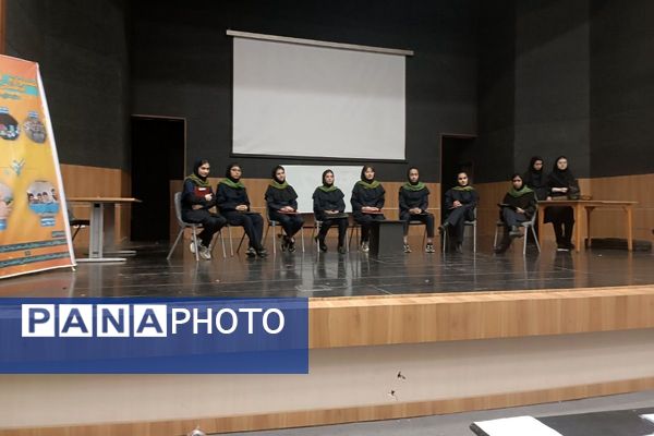  جشنواره «فردا»؛ جایی که خلاقیت دانش‌آموزان شهرقدس به صحنه آمد.