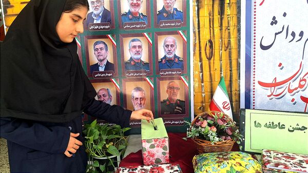 جشن عاطفه ها در دبیرستان دخترانه فیاض