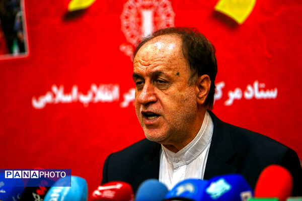 نشست خبری رئیس ستاد مرکزی دهه فجر
