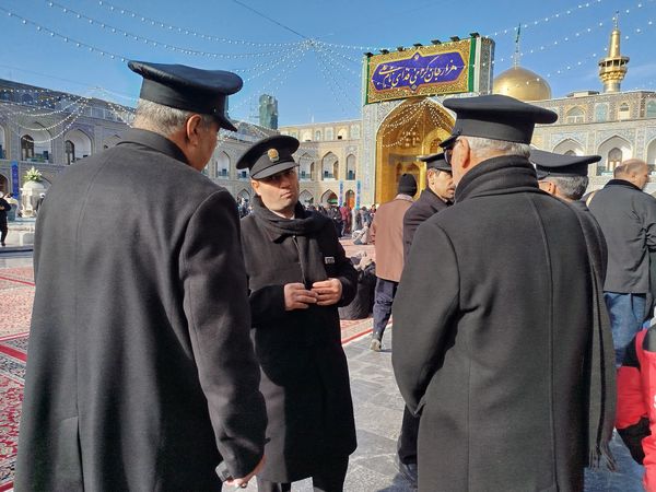 مشهد مقدس در تب‌وتاب جشن ولادت نخستین امام شیعیان  