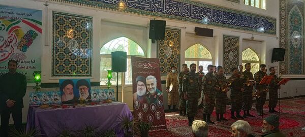 برگزاری آیین گلباران تمثال امام خمینی (ره) در تربت جام 