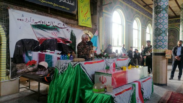 تشییع پیکر شهید گمنام در گلزار شهدای شهر بار نیشابور 