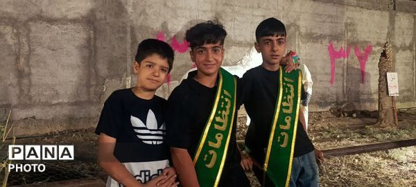 طلیعه‌دارِ سوگِ سرخ؛ ملارد در شبِ اولِ محرم سیاه‌پوش شد و به میهمانیِ ارباب رفت