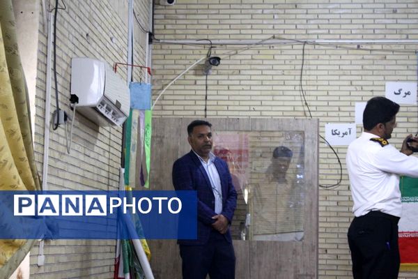 کارگاه آموزشی راهنمای رانندگی در مدرسه شاهد بندرعباس 