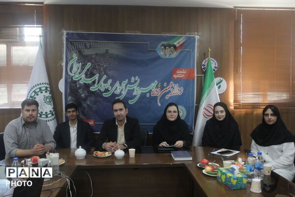 اختتامیه دوازدهمین مجلس دانش‌آموزی در قاب زنجان؛ تجلیل از نمایندگان دوره دوازدهم